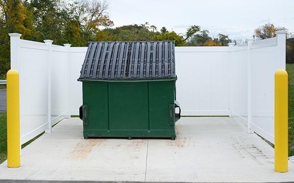 commercial dumpsters can personalize pick-up schedules based on their clients' needs